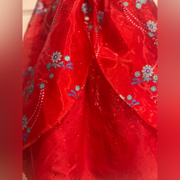 Elena of Avalor singing and light up dress - Picture 10 of 11